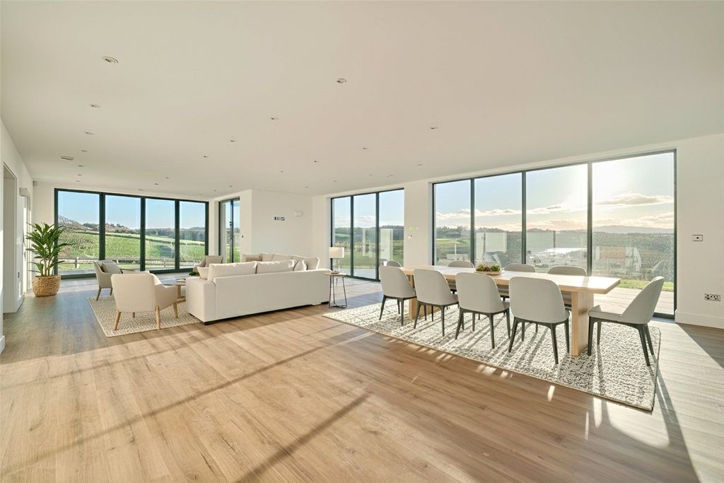 Property photo 3 of 15 Living/Dining Room