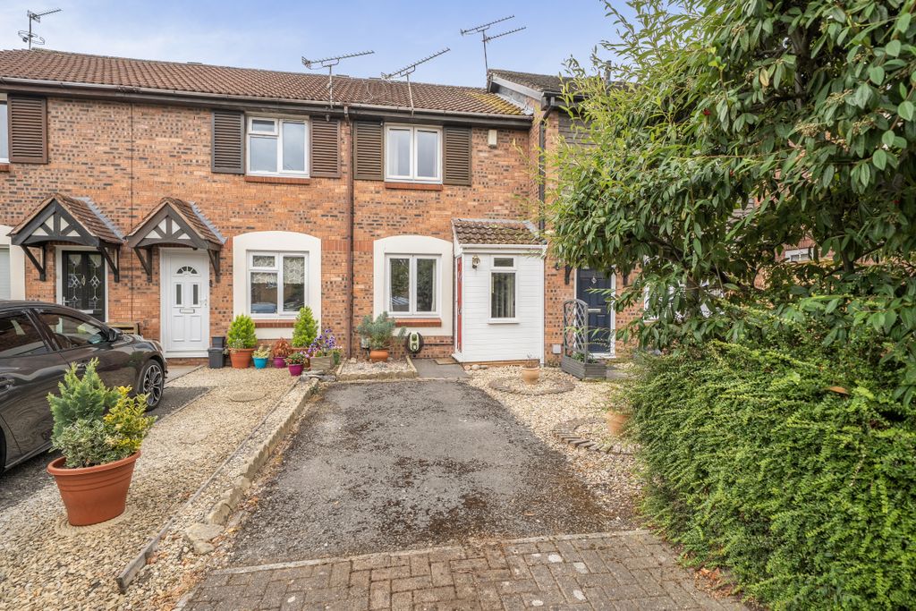 Property photo 1 of 14 149957213