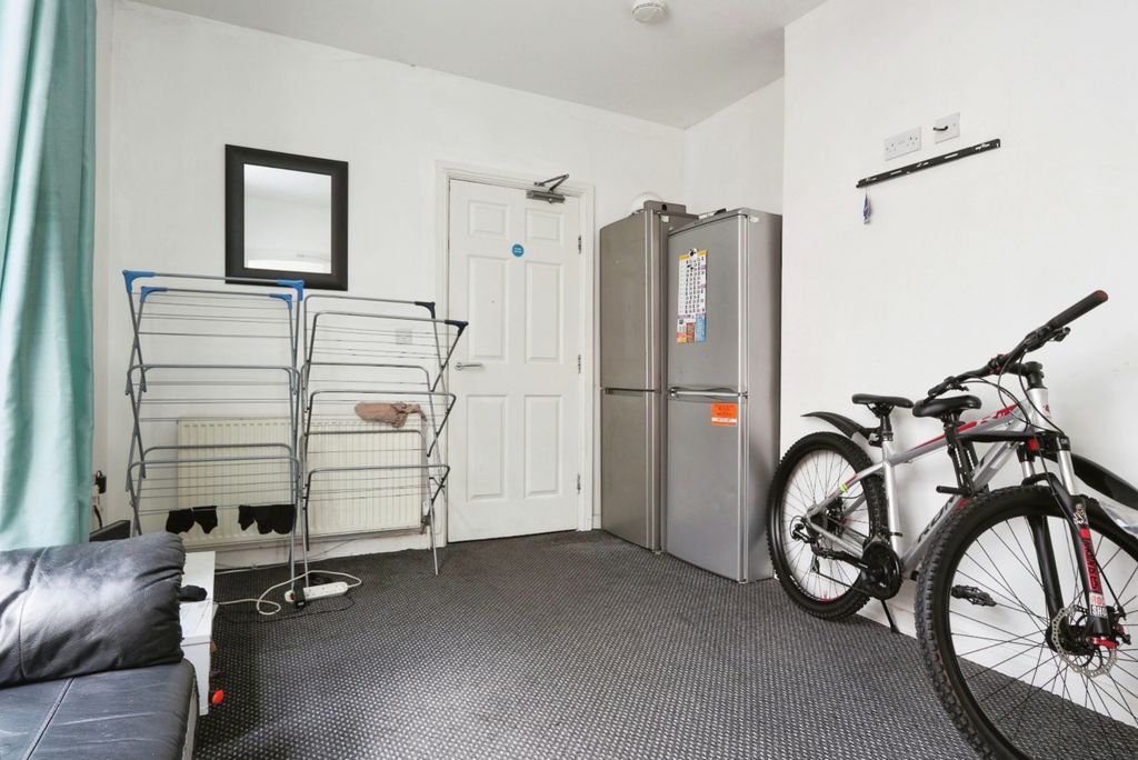 Property photo 3 of 15 3514186