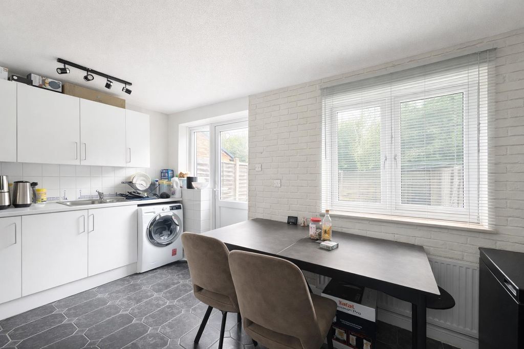 Property photo 3 of 7 7Efe1996-1A10-43Bb-83Da-C489Fac223D0.Png