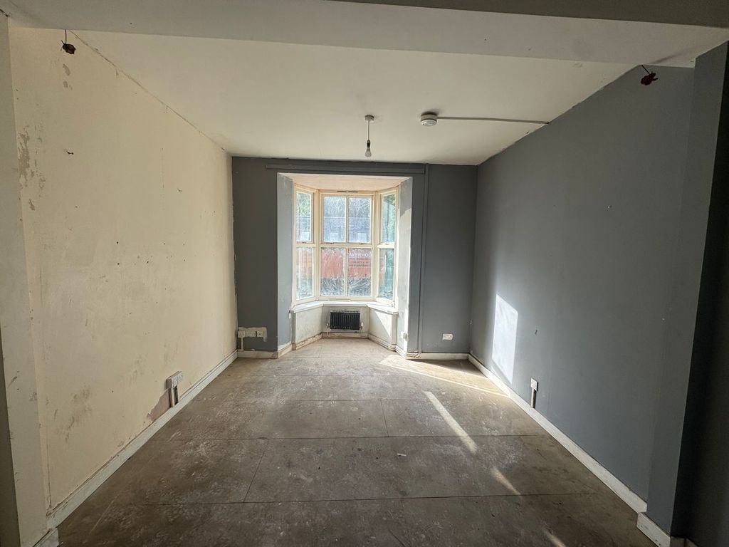 Additional image 6 of 3 bed flat for saleLewis Street, Pontwelly, Llandysul SA44
