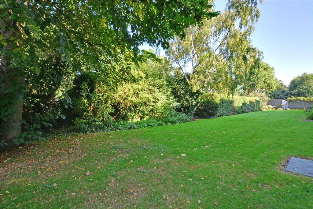 Property photo 2 of 15 Picture No. 16