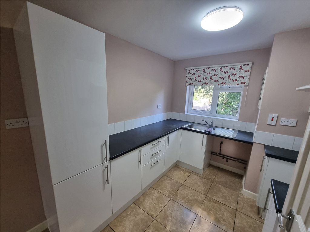 Property photo 2 of 14 Picture No. 29