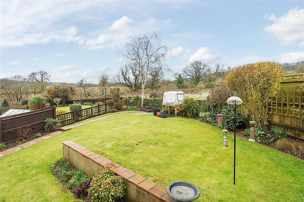 Property photo 2 of 30 Picture No. 31