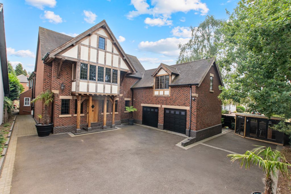 Property photo 1 of 54