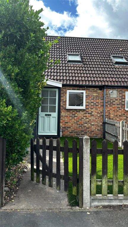 Property photo 1 of 10 Picture No. 03