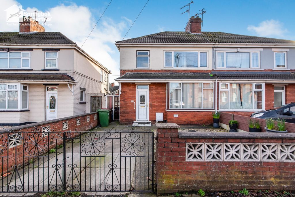 Property photo 1 of 17 Front View