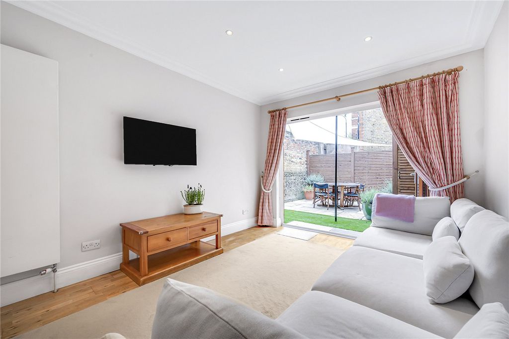 Property photo 3 of 28 Picture No. 94