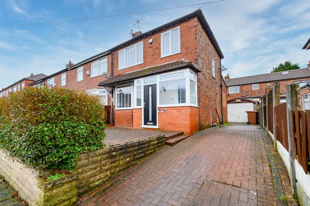 Property photo 1 of 16