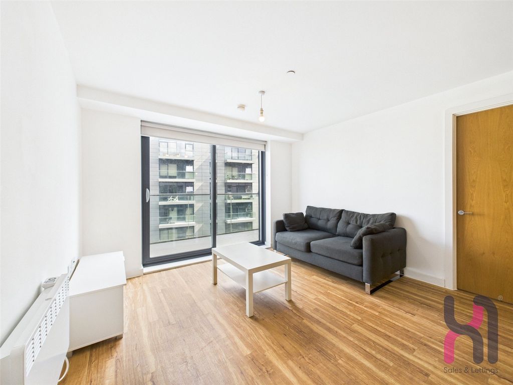 Property photo 3 of 17 Picture No. 05
