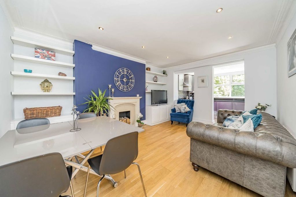Property photo 2 of 6