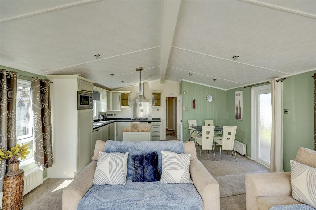 Property photo 3 of 6 Vansuhdwo0Gs9Hri9Urqsa.Jpg