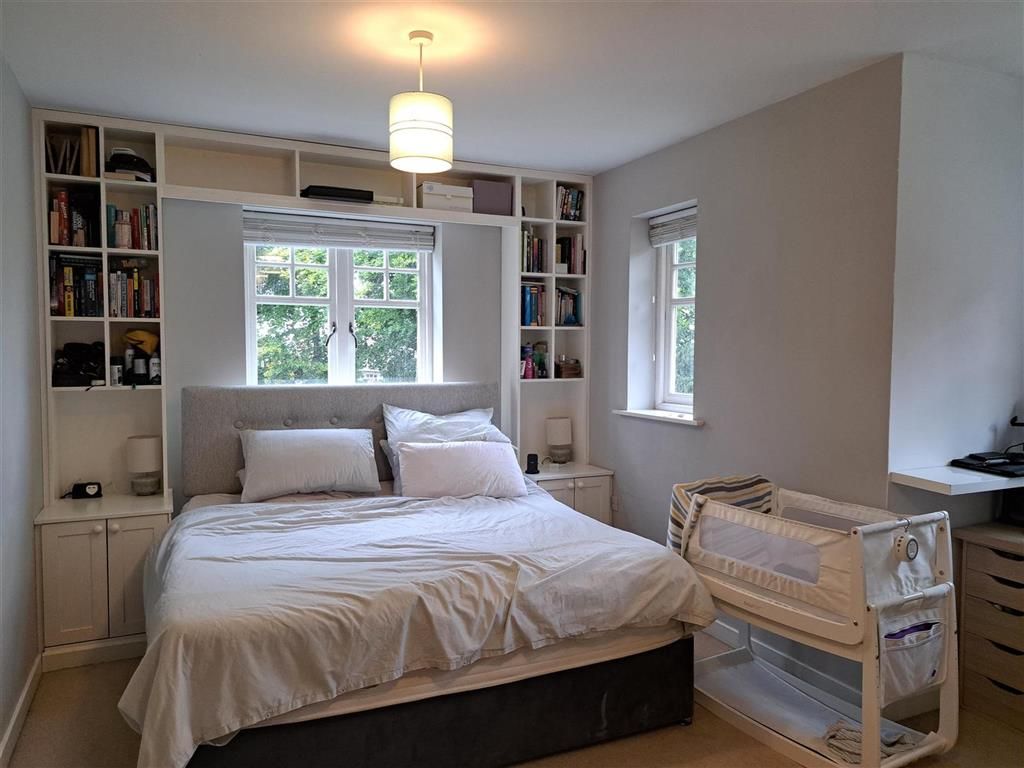 Property photo 1 of 12 Bedroom 1