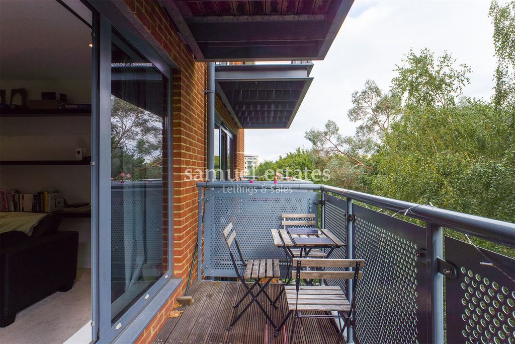 Property photo 3 of 14 Balcony