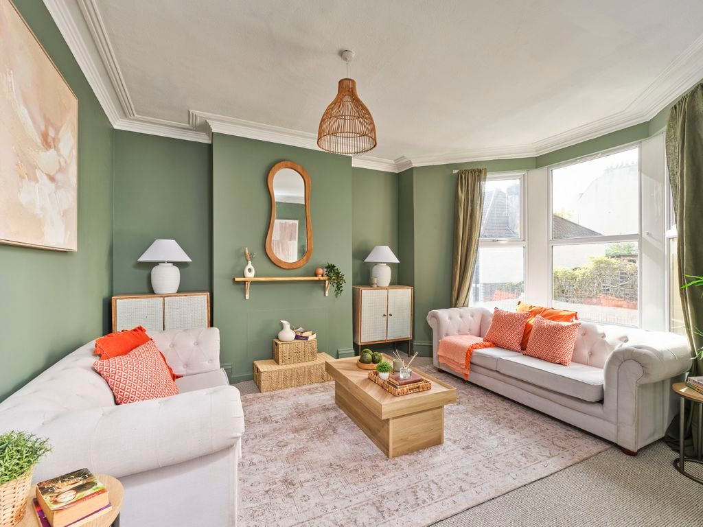 Property photo 1 of 17 Sitting Room