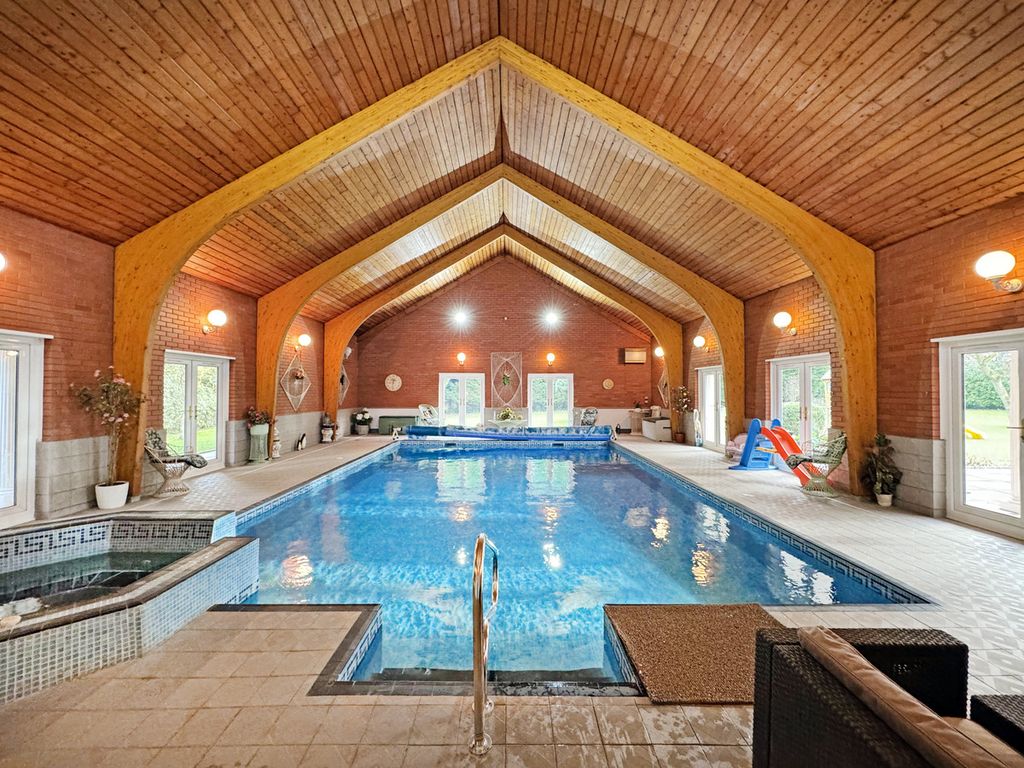 Property photo 2 of 50