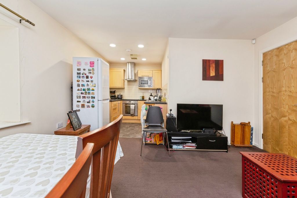 Property photo 3 of 16 Photo