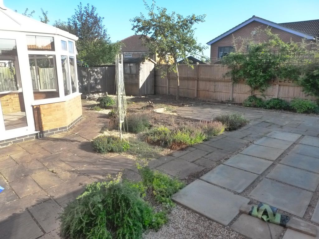 Property photo 2 of 13 Garden