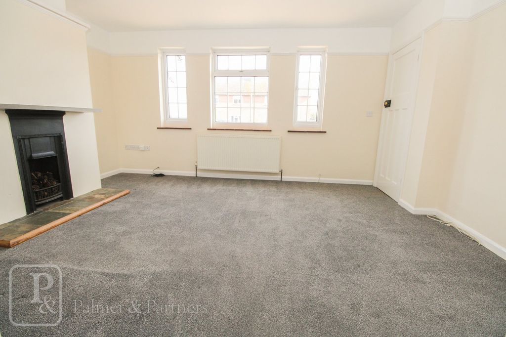 Property photo 2 of 12 Reception Room