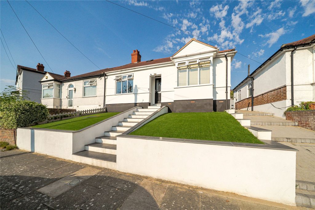 Property photo 1 of 20 Picture No. 02