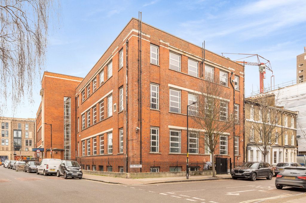 Property photo 1 of 14 External Building 