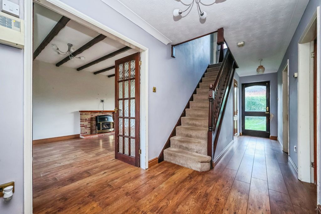 Property photo 2 of 14