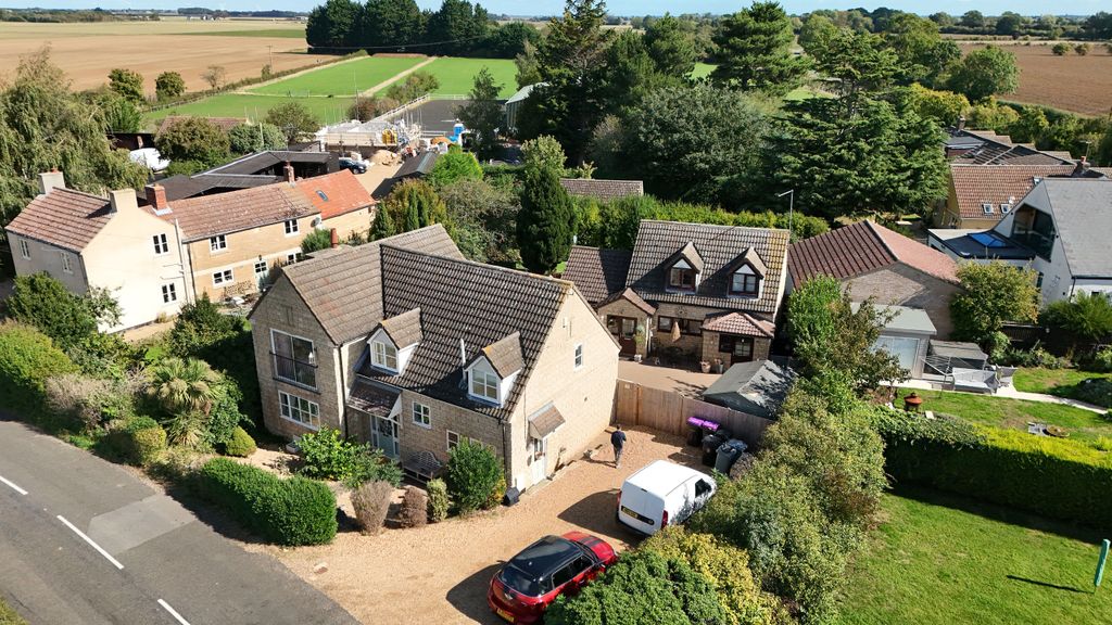 Property photo 1 of 26 Dji_20260909112001_0025_D.Jpg