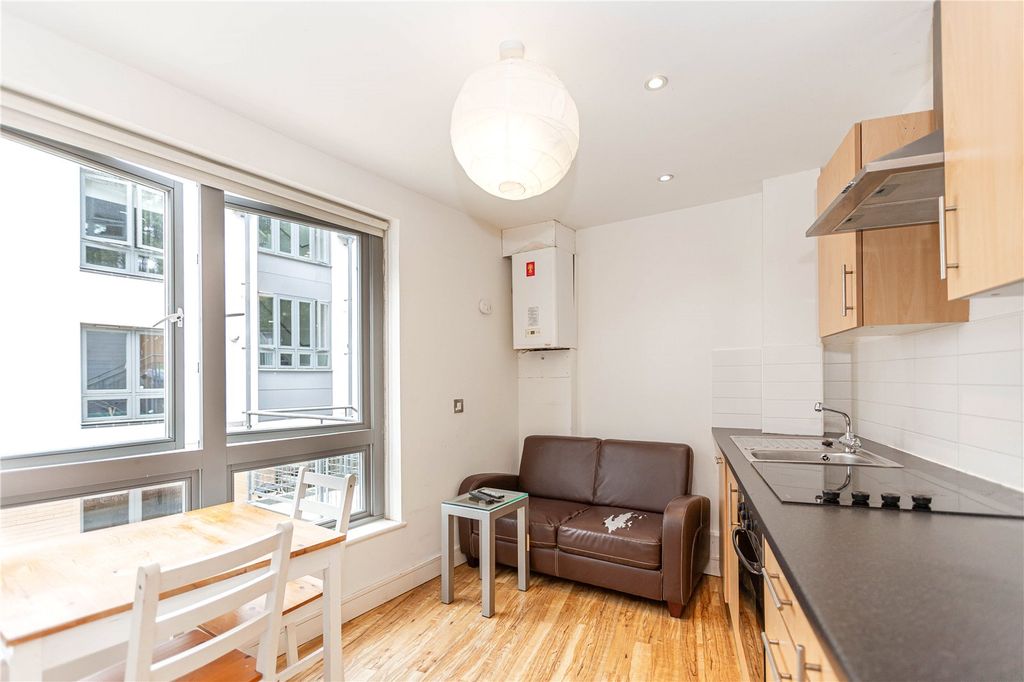 Property photo 2 of 10 Picture No. 24