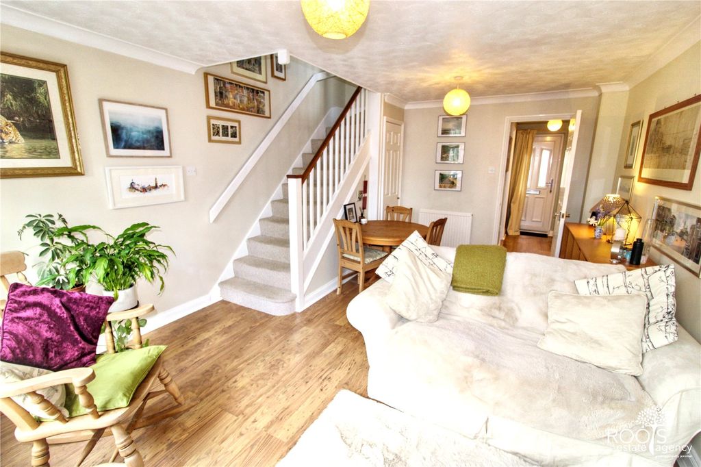 Property photo 2 of 9 Living Room