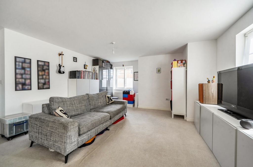 Property photo 3 of 16 1512977-6-6A91Acf...