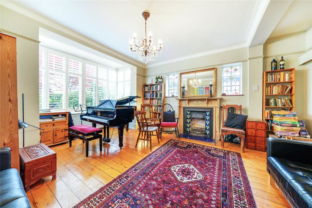 Property photo 3 of 30 Picture No. 02