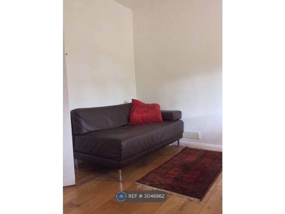 Property photo 2 of 6