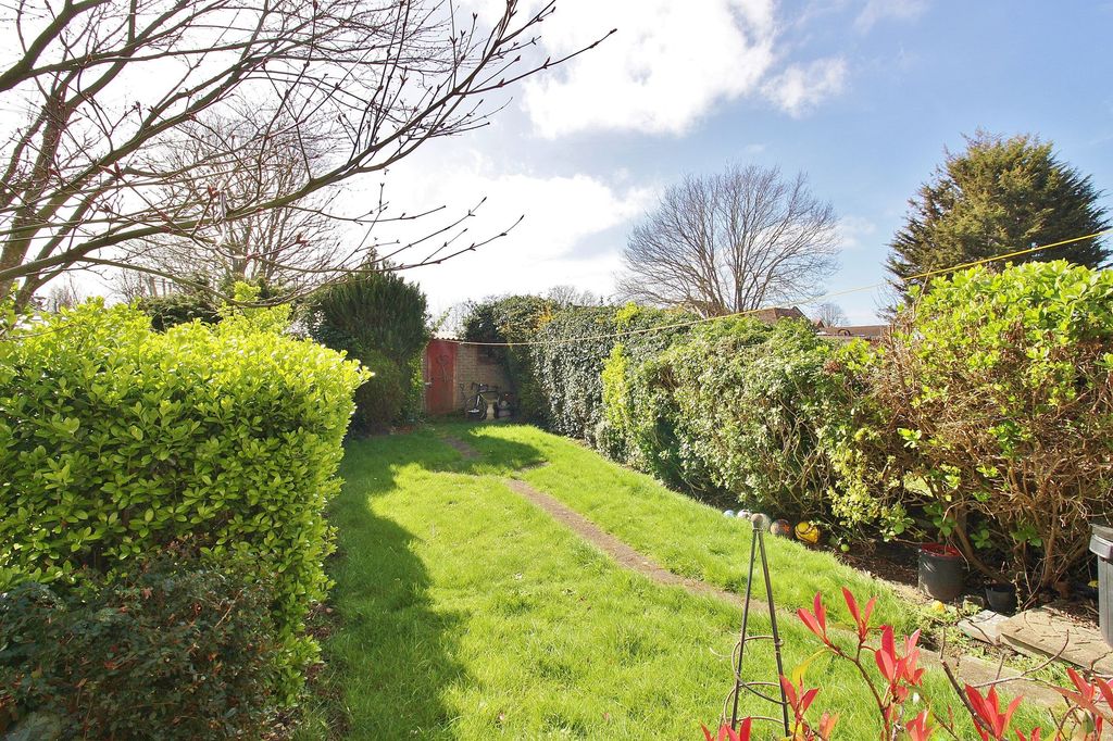 Property photo 2 of 11