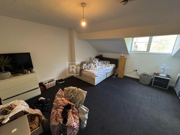 Property photo 3 of 16 8605728.Jpg