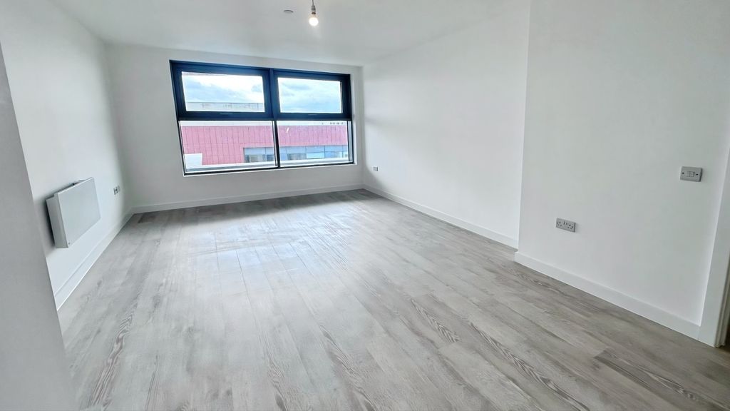 Property photo 3 of 10 Living Room