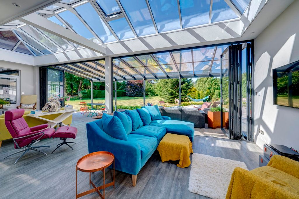 Property photo 3 of 26