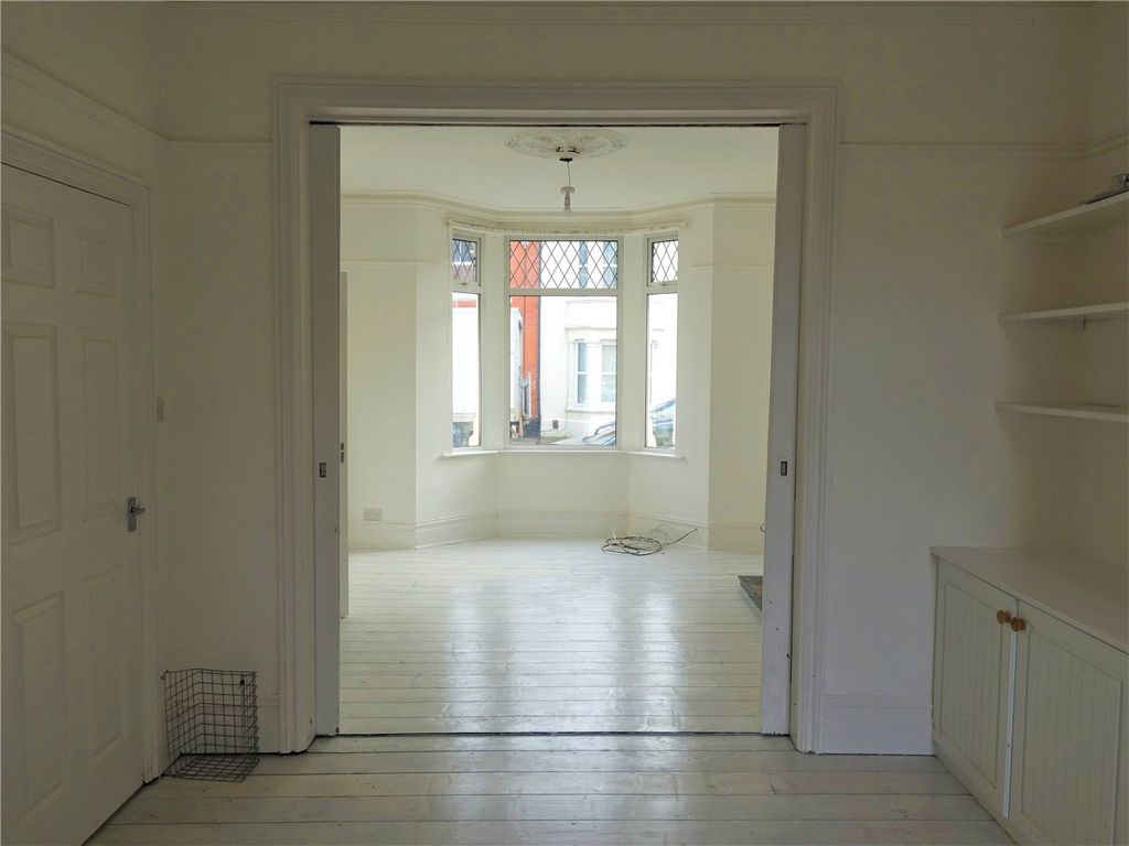 Property photo 2 of 9 Picture No. 06