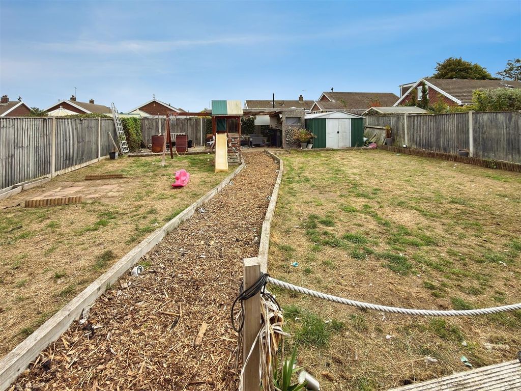 Property photo 2 of 15 Squires Walk (10).Jpg