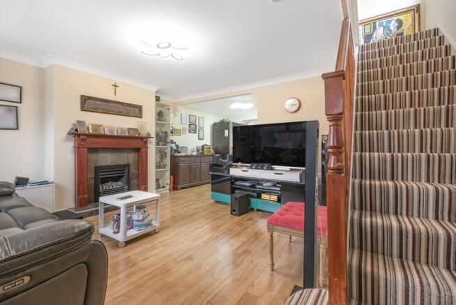 Property photo 2 of 9