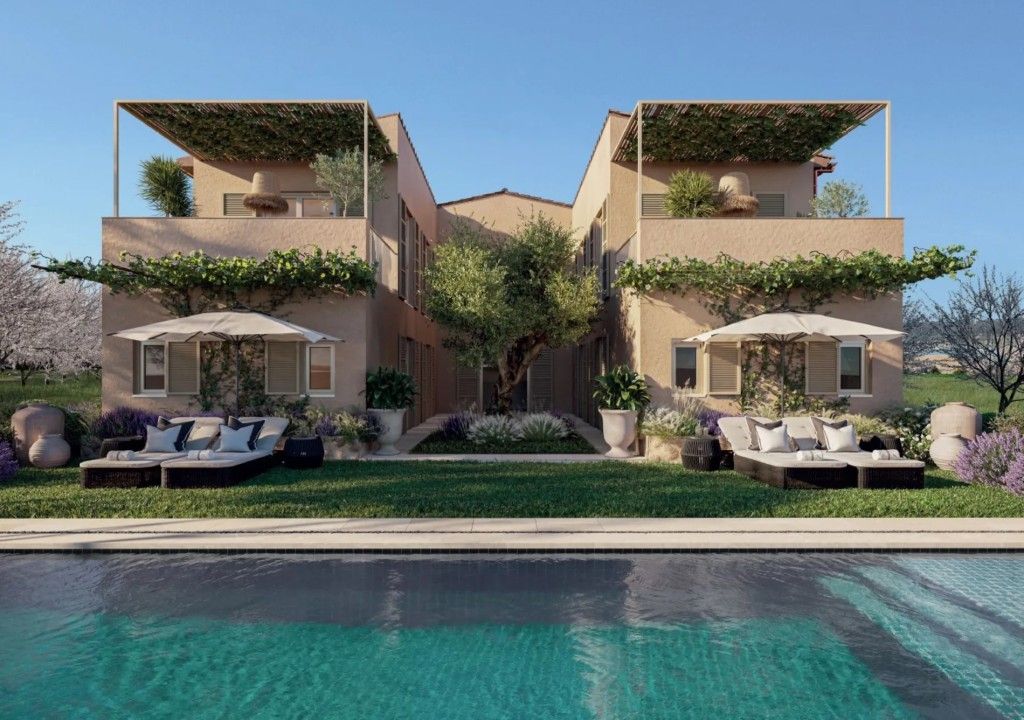Property photo 1 of 20 Exterior And Pool