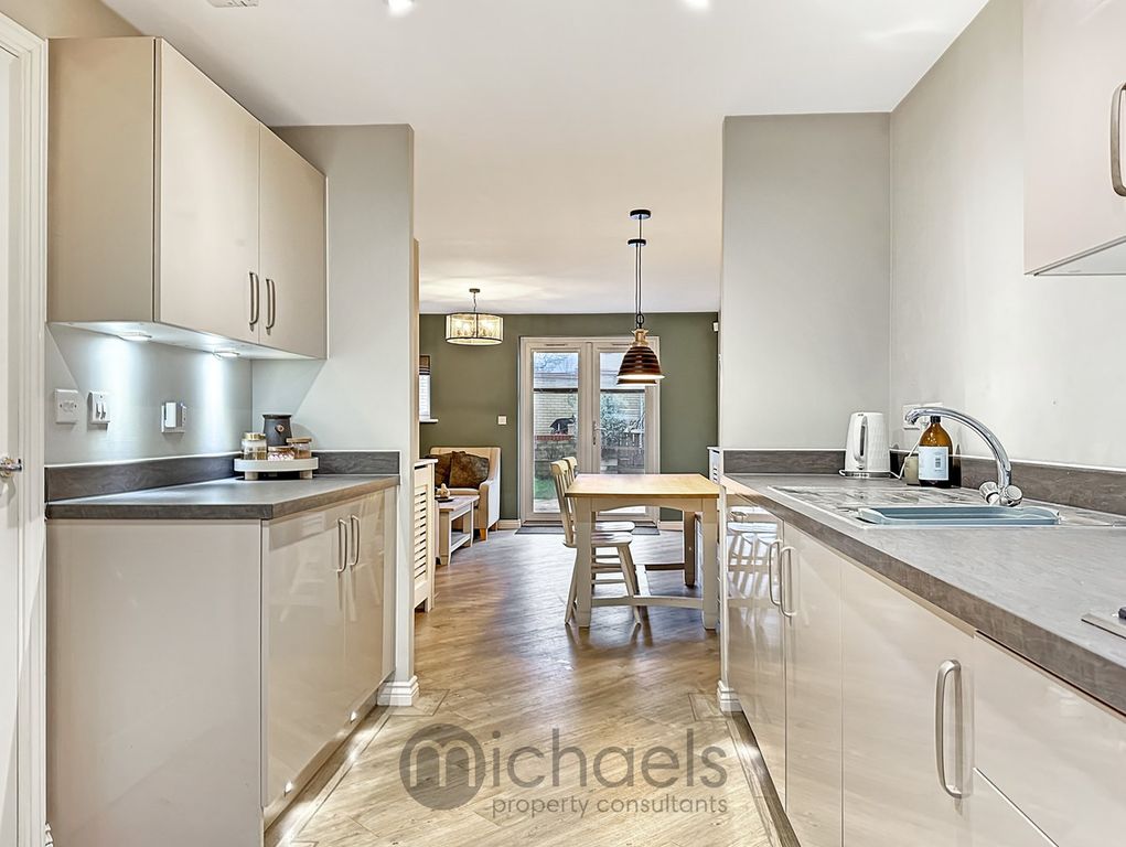 Property photo 3 of 32