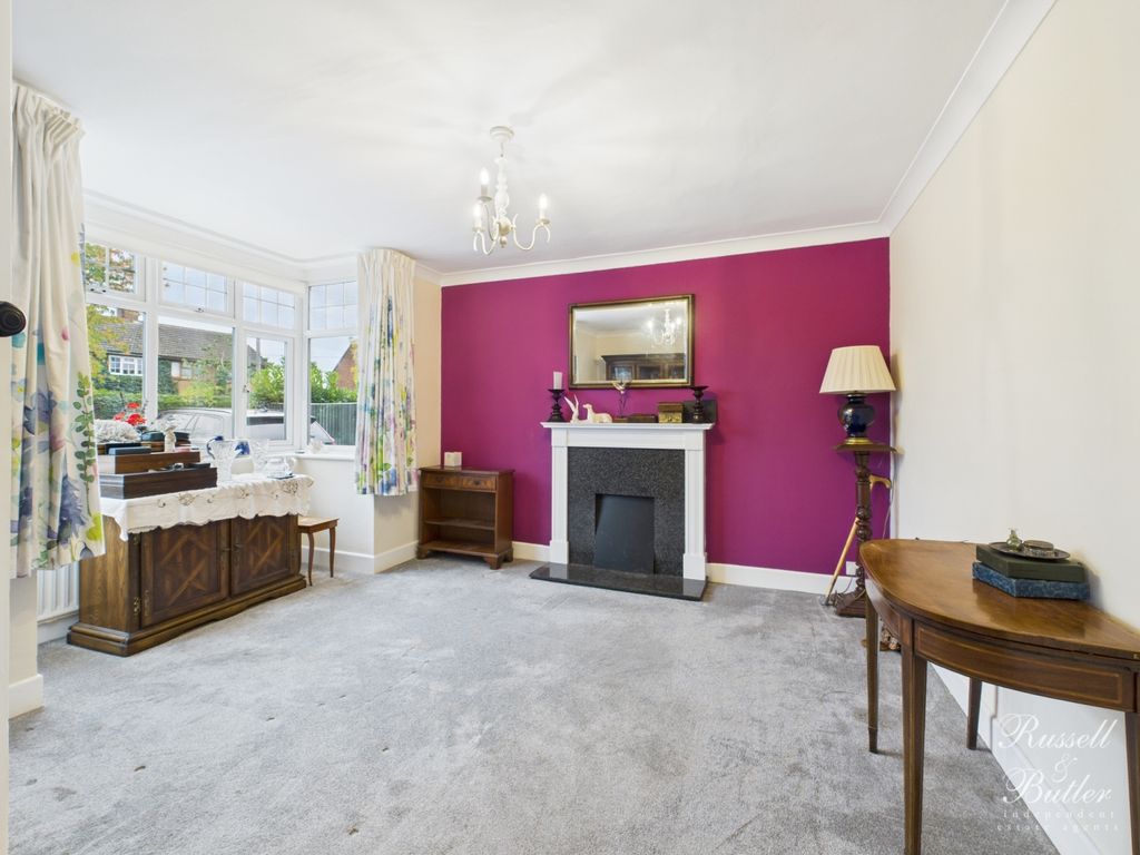 Property photo 2 of 15 Cam02127G0-Pr0354-Still008