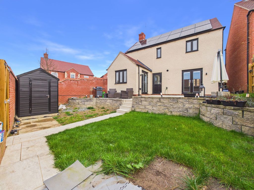 Property photo 2 of 24