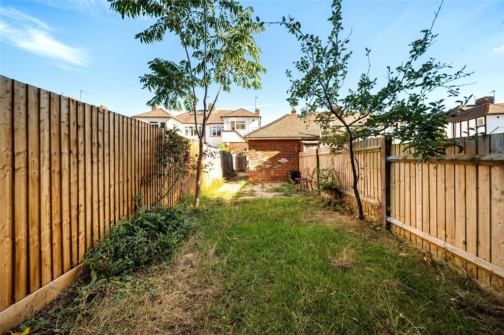 Property photo 2 of 13 Picture No. 12