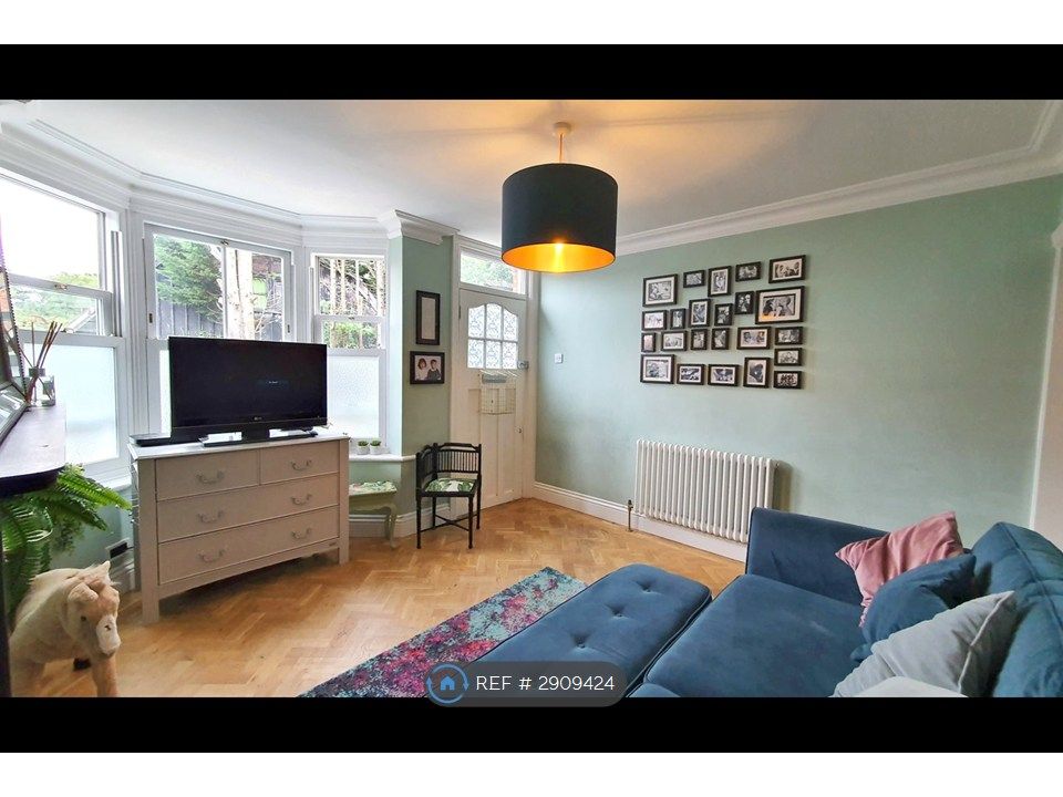 Property photo 3 of 17