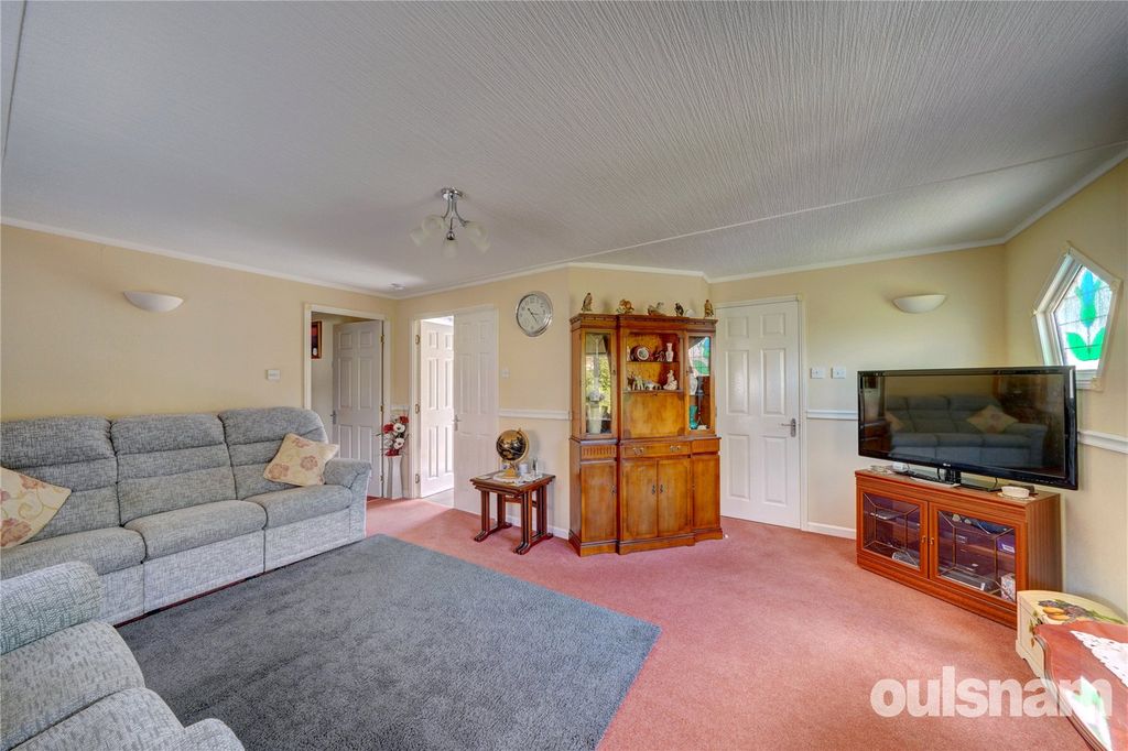 Property photo 2 of 22 Picture No. 13