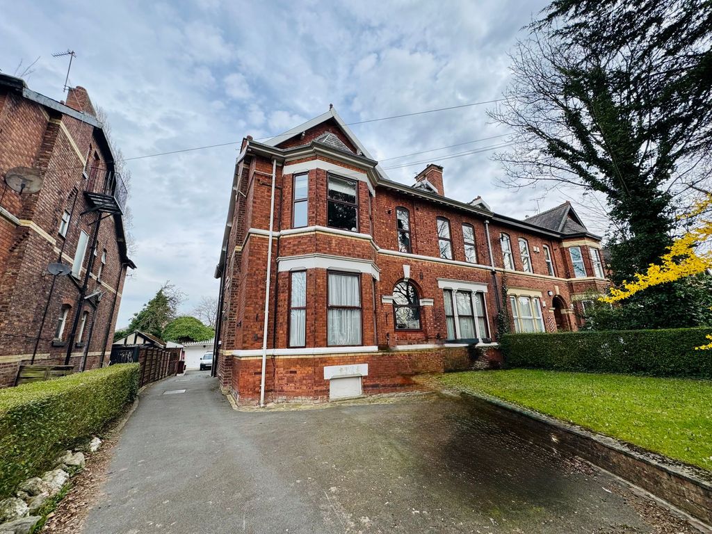 Property photo 1 of 5