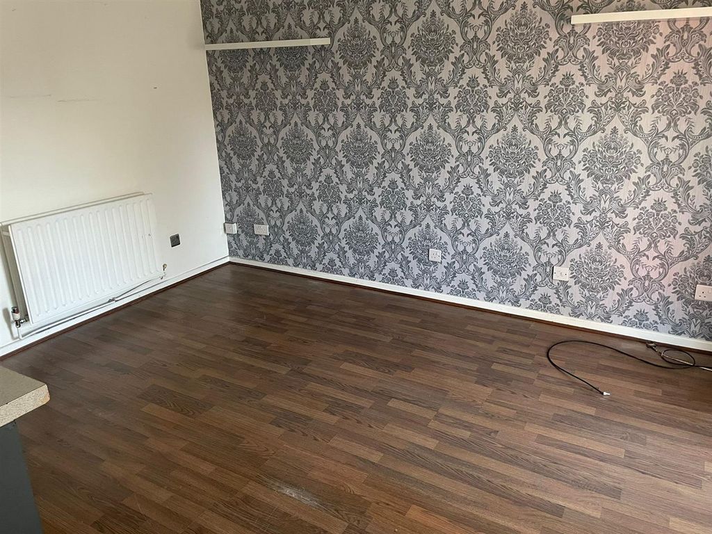 Property photo 3 of 6 12.Jpg