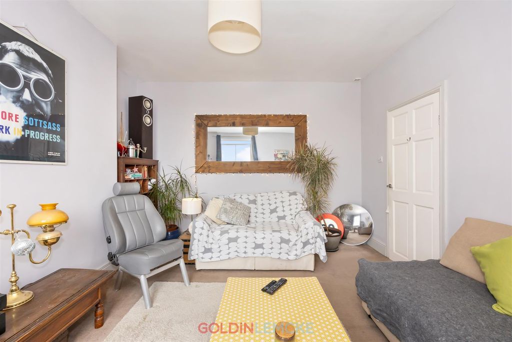 Property photo 3 of 13 Living Room