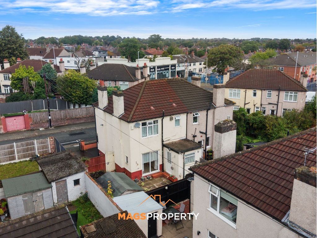 Property photo 2 of 32